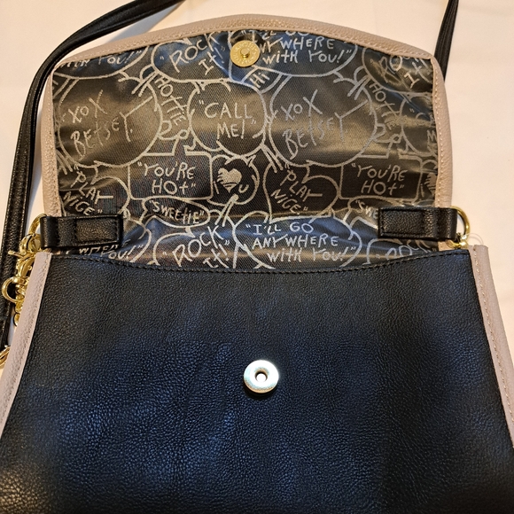 Betsey Johnson bag - Picture 2 of 4